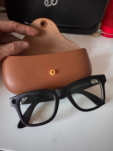 Meta glasses