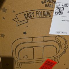 baby folding
