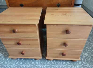 Bedside Lockers