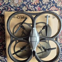 AR Parrot Drone like new complete in box