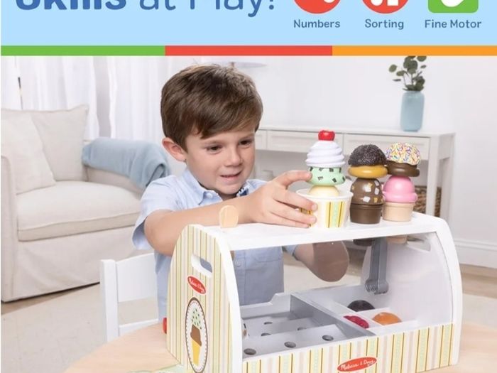 Melissa & Doug Wooden Ice Cream Counter