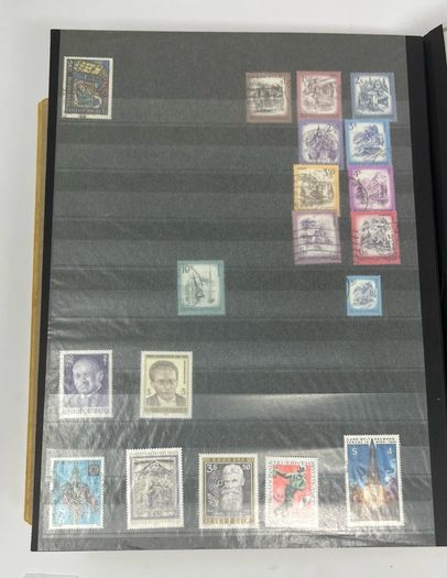 Collection: Austria (Osterreich) Stamps both mint an commemorative stamps on 45 pages