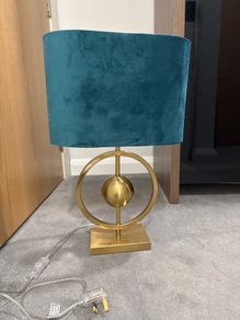 Table lamp