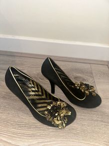 Korky's Women's Black Heels with Gold Detail - Size UK 4