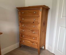 Chest of drawers