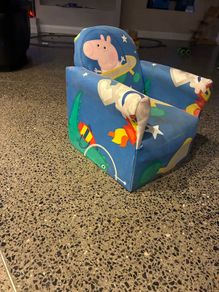 Kids Pepa Pig armchair