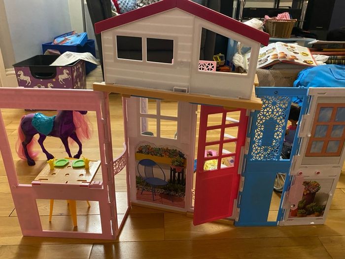 Barbie House Playset with Dolls
