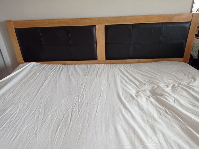 king bed frame light oak