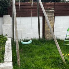 TP Wooden Swing