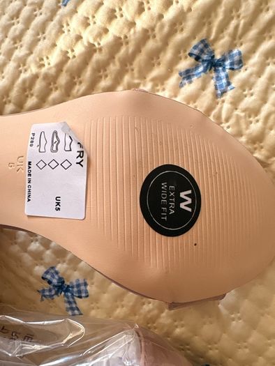 Extra wide sandals brand new in box