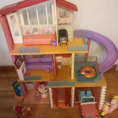 Barbie Dream House & Accessories