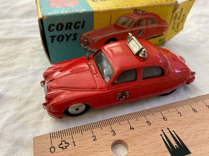 Corgi 213. Jaguar 2.4 Fire Service car. Boxed . Box and model in excellent condition (1959/61)
