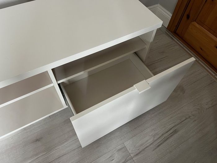 TV bench