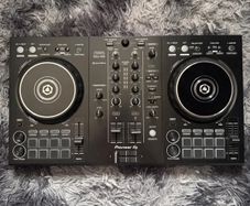DJ controller Pioneer DDJ-400
