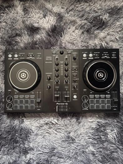 DJ controller Pioneer DDJ-400