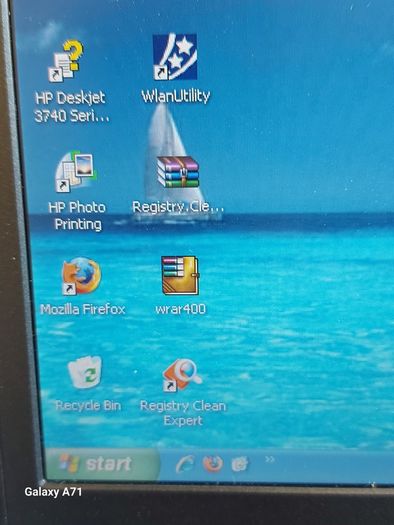 DELL LATITUDE D410, (Vintage), .5GB Ram, 40GB HDD, Original Windows XP, Excellent Battery and in super cosmetic condition,