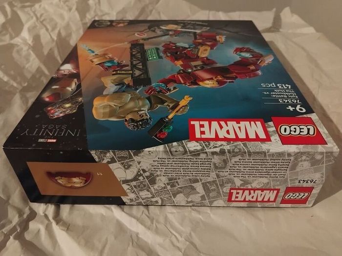 lego 76343 Epic Battle: Hulkbuster vs. The Hulk