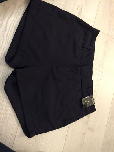 BNWT Ladies Navy Shorts Size 4