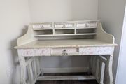 Vintage style vanity