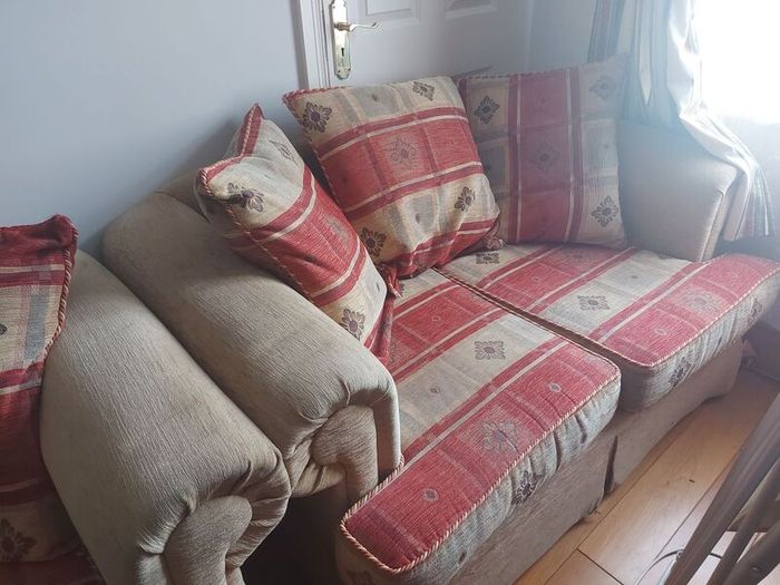 3 Seater and 2 Seater Sofa Suite