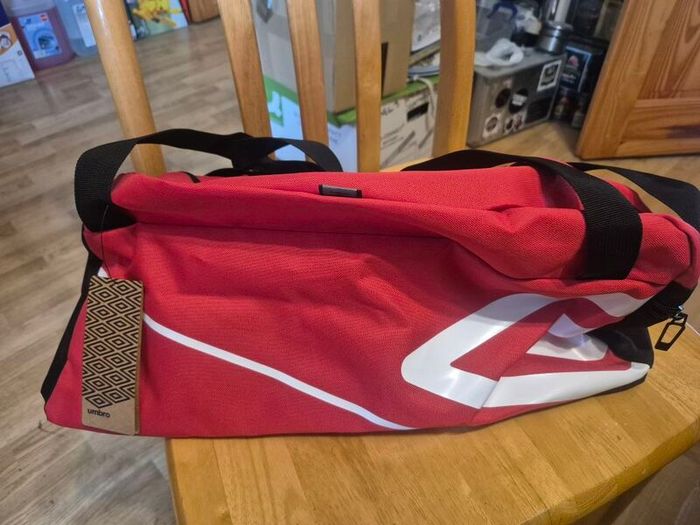 Umbro lightweight Small Hold all Sports Bag