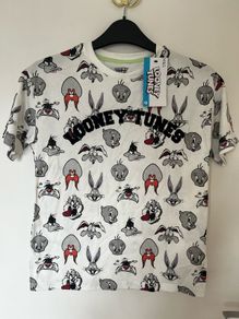 M&S Looney Tunes Tshirt Age 8-9