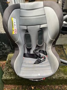 Cuggl car seat