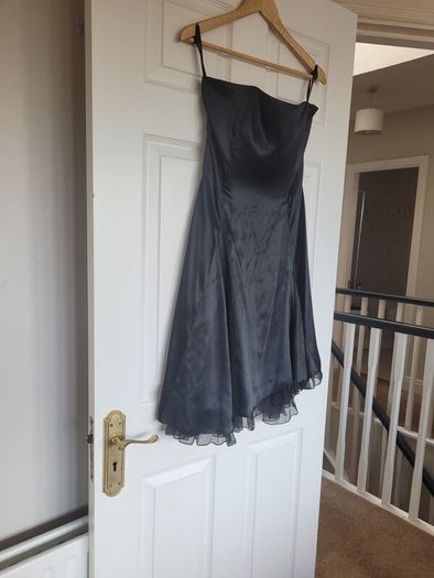 100% silk boutique dress