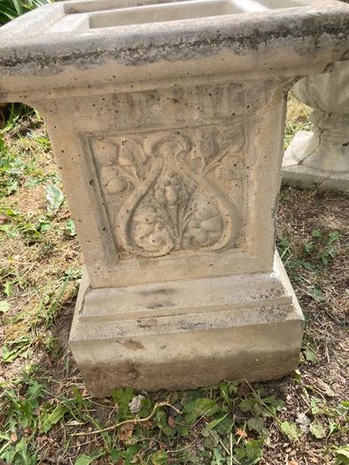 Vintage Cast Stone Classical Garden Urn & Decorative Plinth Set