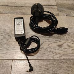 Samsung charger 40 watts 19v 2.1a