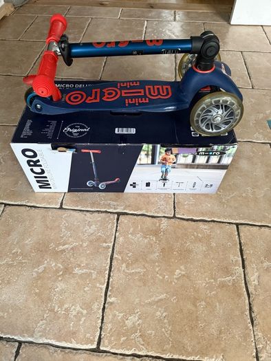 Micro Mini Deluxe Foldable scooter