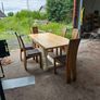 Table and chairs Image 3