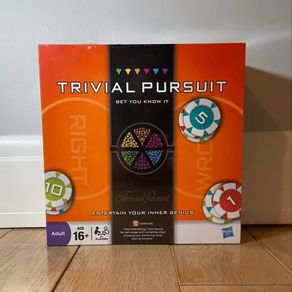 Trivial Pursuit Board Game