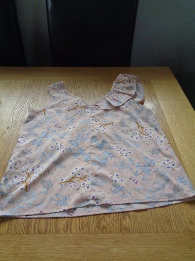 Ladies Sleeveless Top for Sale