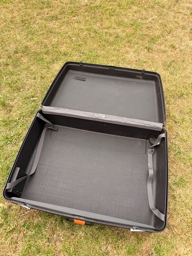 delsey suitcase