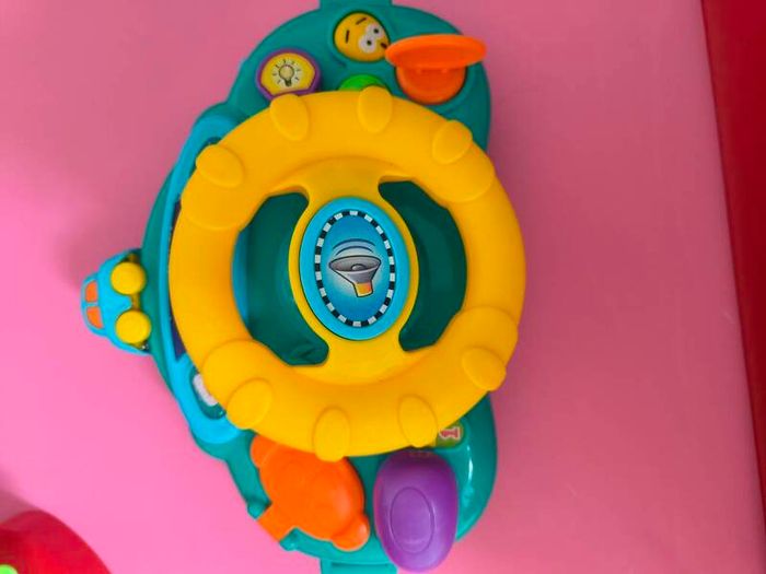 9 baby toys bundle in very condition