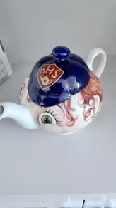 Sadler Bursley folk Beryl Bracewell teapot