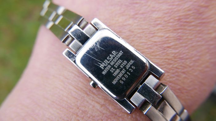 Pulsar 1N00-X150 Ladies St/Steel Quartz Watch, Articulated Bracelet, New Battery (like New)