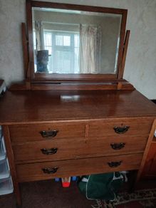 Antique dressing table with swing mirror