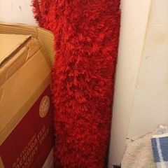 large red mat free, good condition
