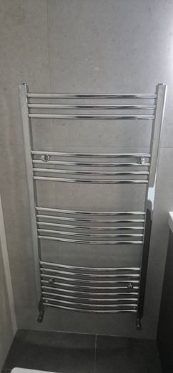 Curved Radiator Chrome