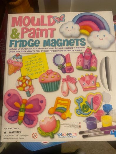 Mould and Paint Set