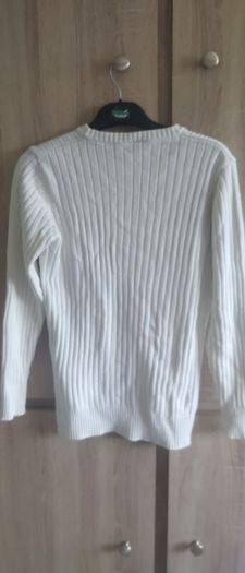 White man sweater size fits sm m worn once