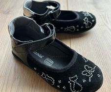 Melania suede/leather sandals, size UK8 (EUR 25)