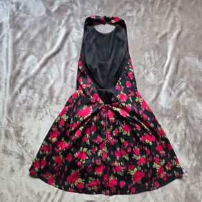 Boohoo Floral Open back halterneck mini dress, size 10