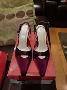 Magenta slingback shoes