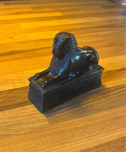 Vintage Carved Egyptian Sphinx Sculpture/Paperweight