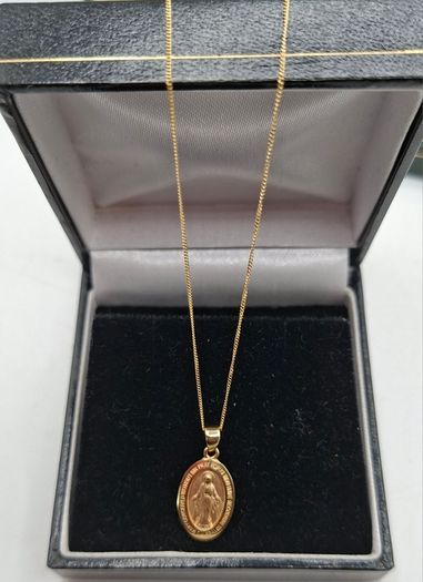 9ct Yellow Gold Miraculous Medal Pendant necklace