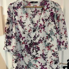 Oasis Blouse / Top - Size 10 excellent condition