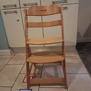 Safety 1st wooden adjustable high chair.